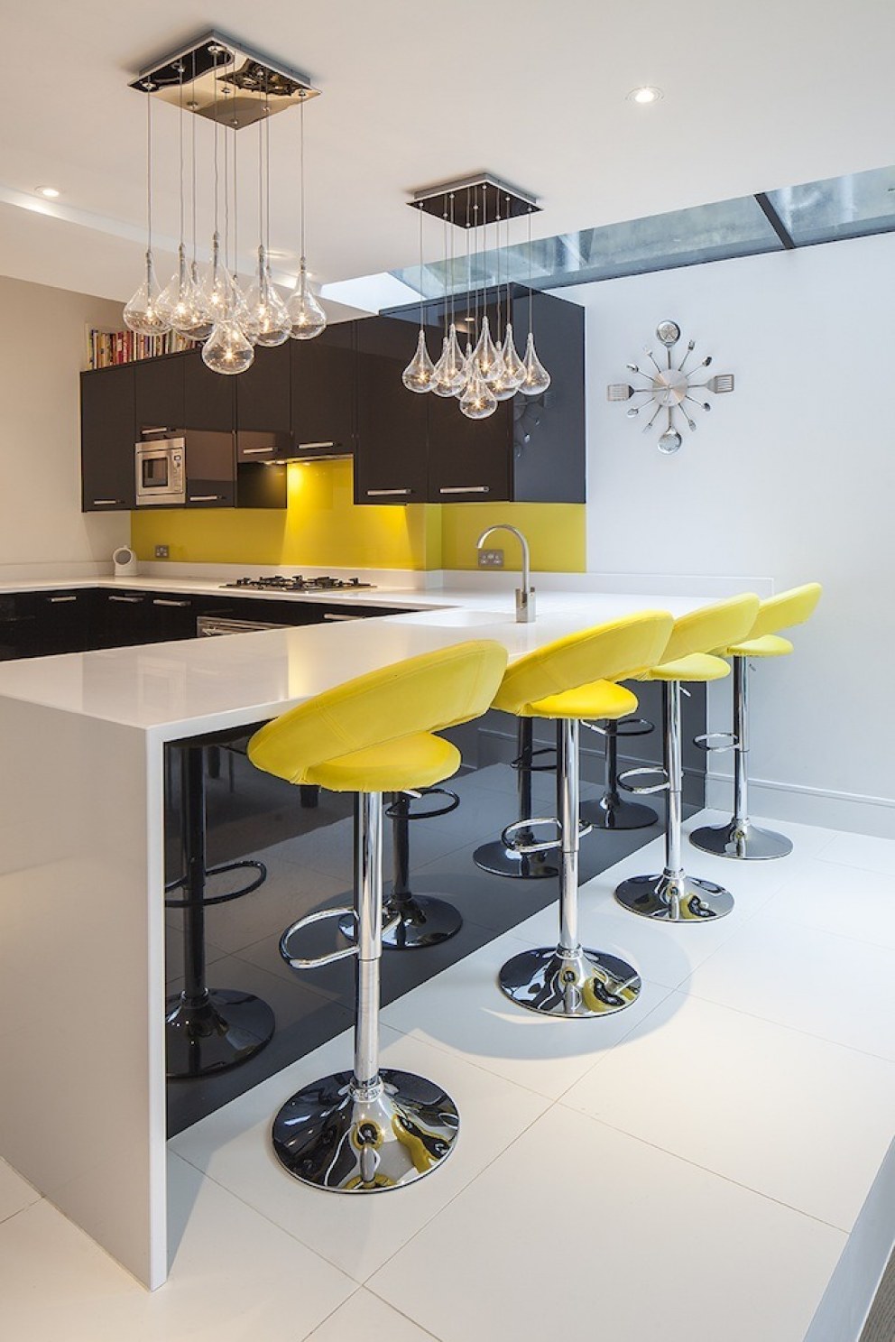 Wandsworth contemporary home | Kitchen | Interior Designers